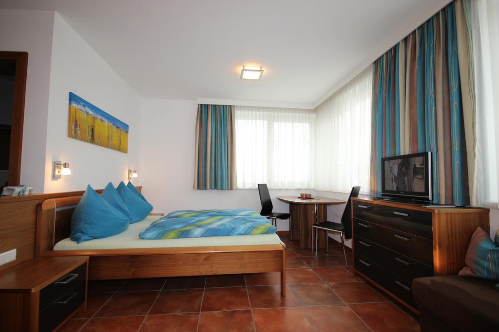 Apartments Schloss-Weissenstein-Strasse Matrei in Osttirol Extérieur photo